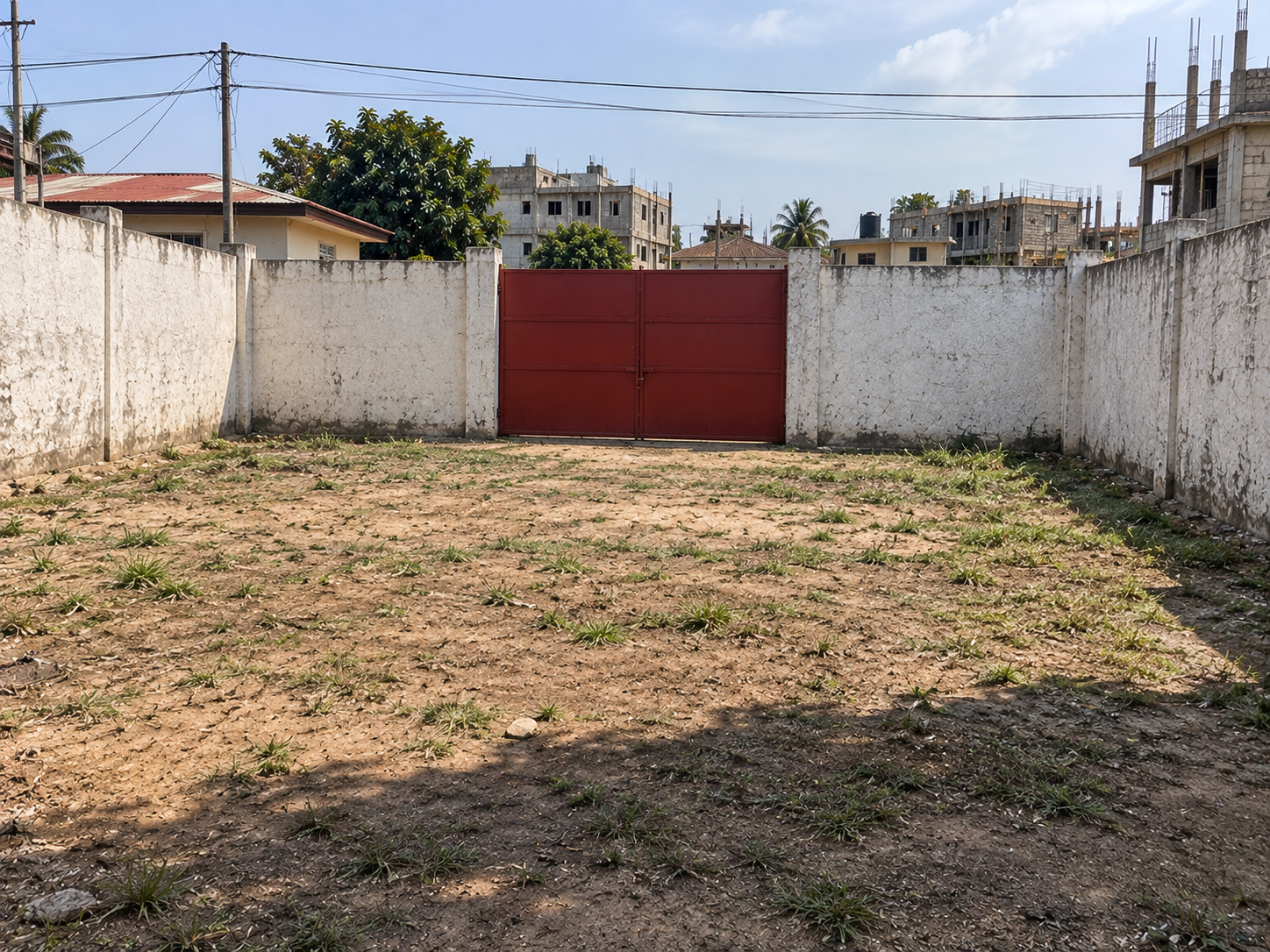 TERRAIN A VENDRE